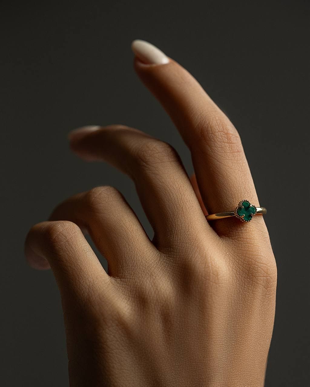 تصویر انگشترونکلیف1 - طلا و جواهر مارول لایف