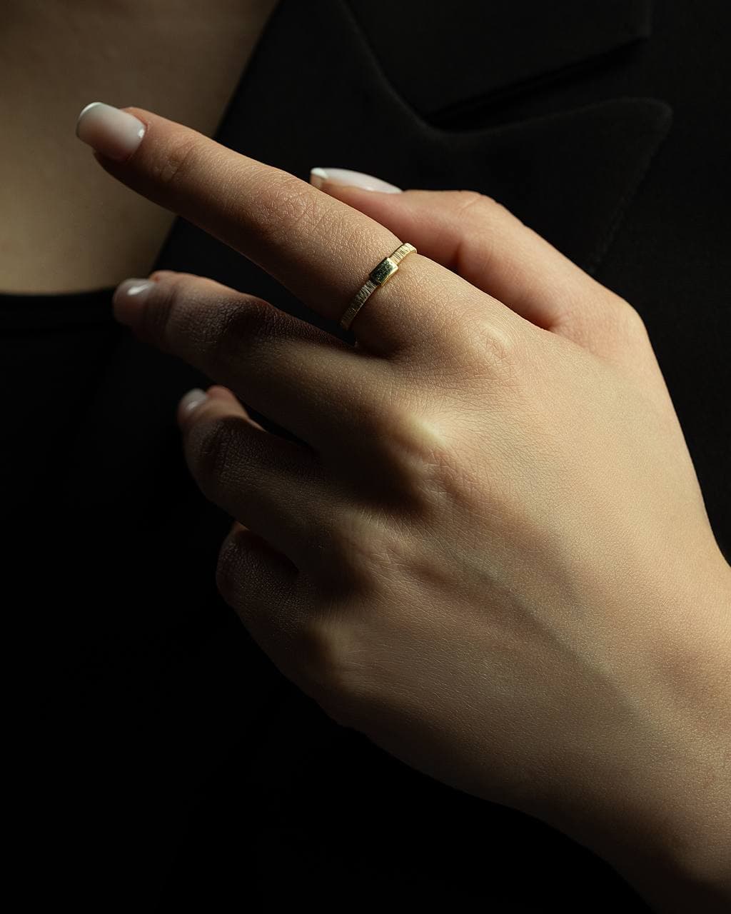 تصویر انگشتر فرعونی - طلا و جواهر مارول لایف